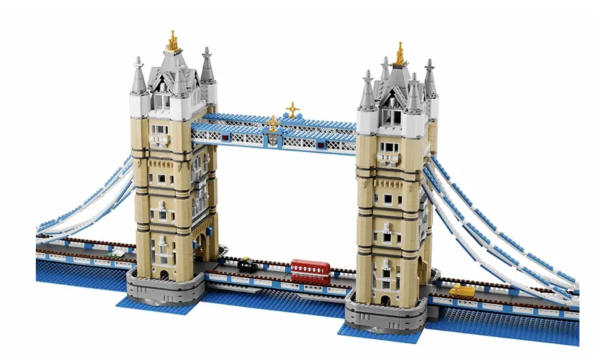 Tower Bridge, Source: The LEGO Group