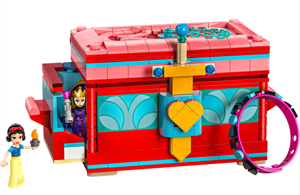 Snow White's Jewelry Box - Source The LEGO GroupSnow White’s Jewelry Box